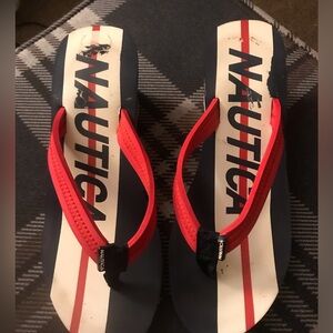 Nautica Red & Navy Flip Flops size 9